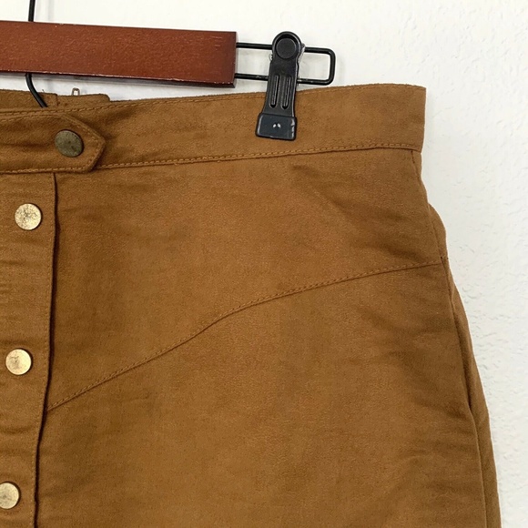 H&M Brown Suede Button Front Mini Skirt - Picture 4 of 8